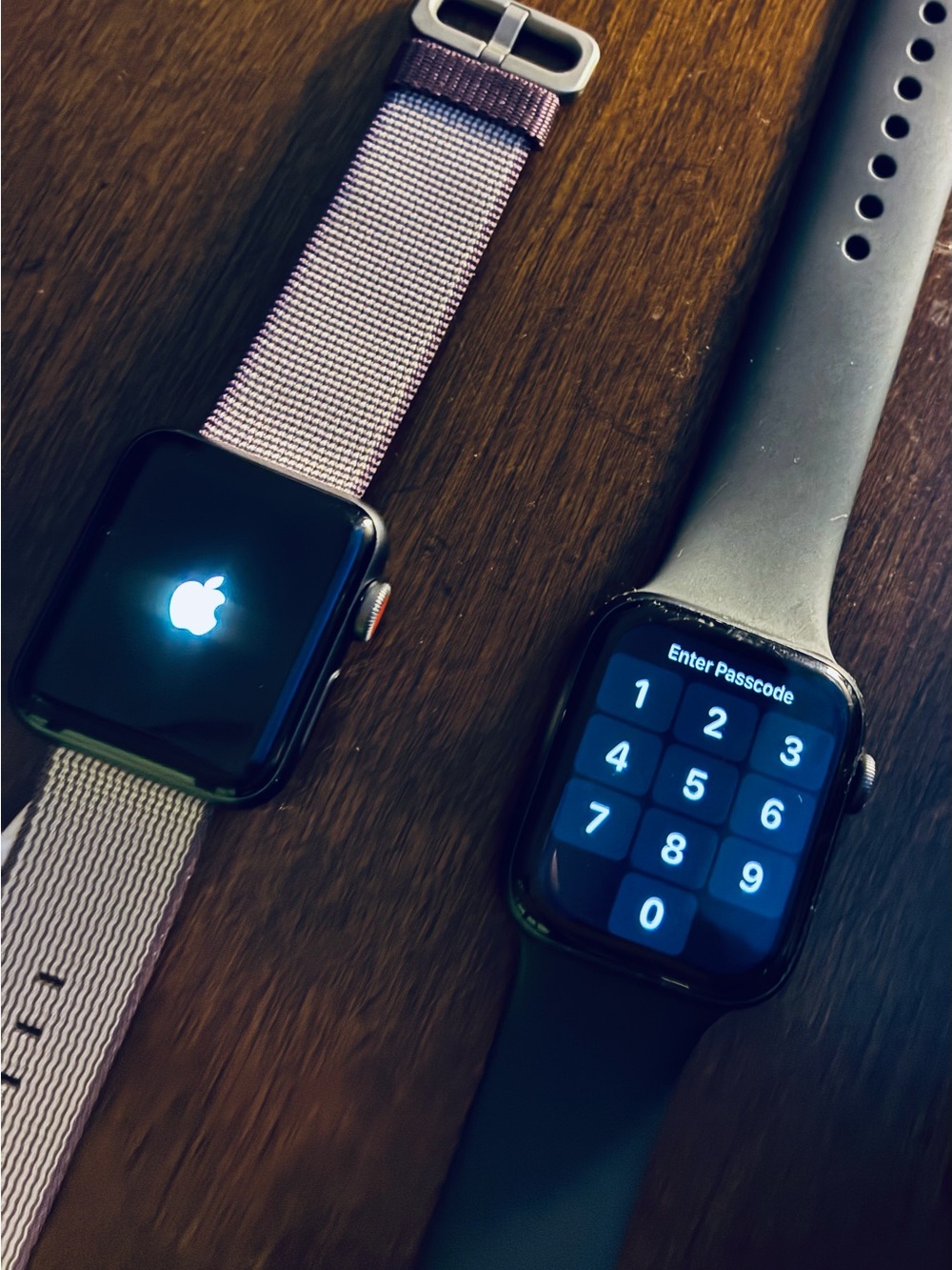 Apple Watch with Black Case S.E and Light Purple Woven Band Series 3
